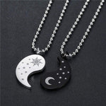 Friendship Necklace Sun and Moon - Vignette | Yin Yang Paradise