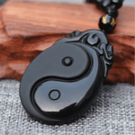 Obsidian Necklace Yin Yang - Vignette | Yin Yang Paradise
